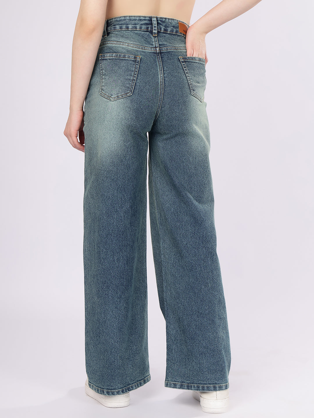 Women’s Green Tint Straight Fit Denim Jeans