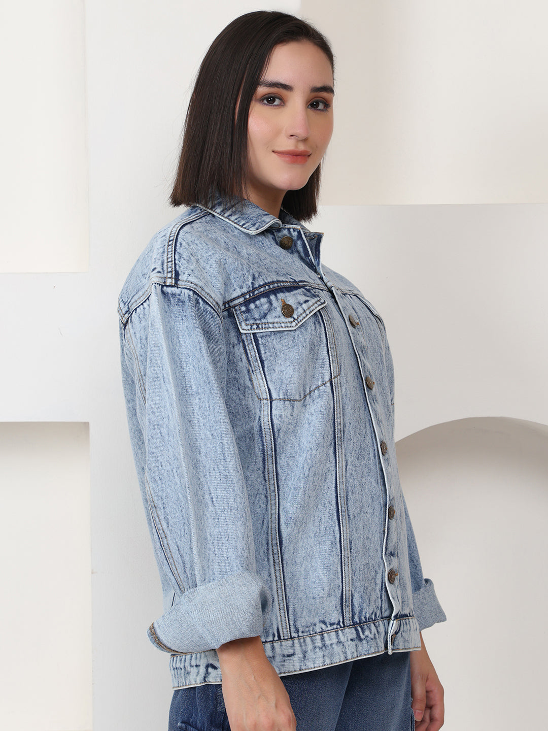 PUELLA Ice-Wash Oversized Button-Down Denim Jacket