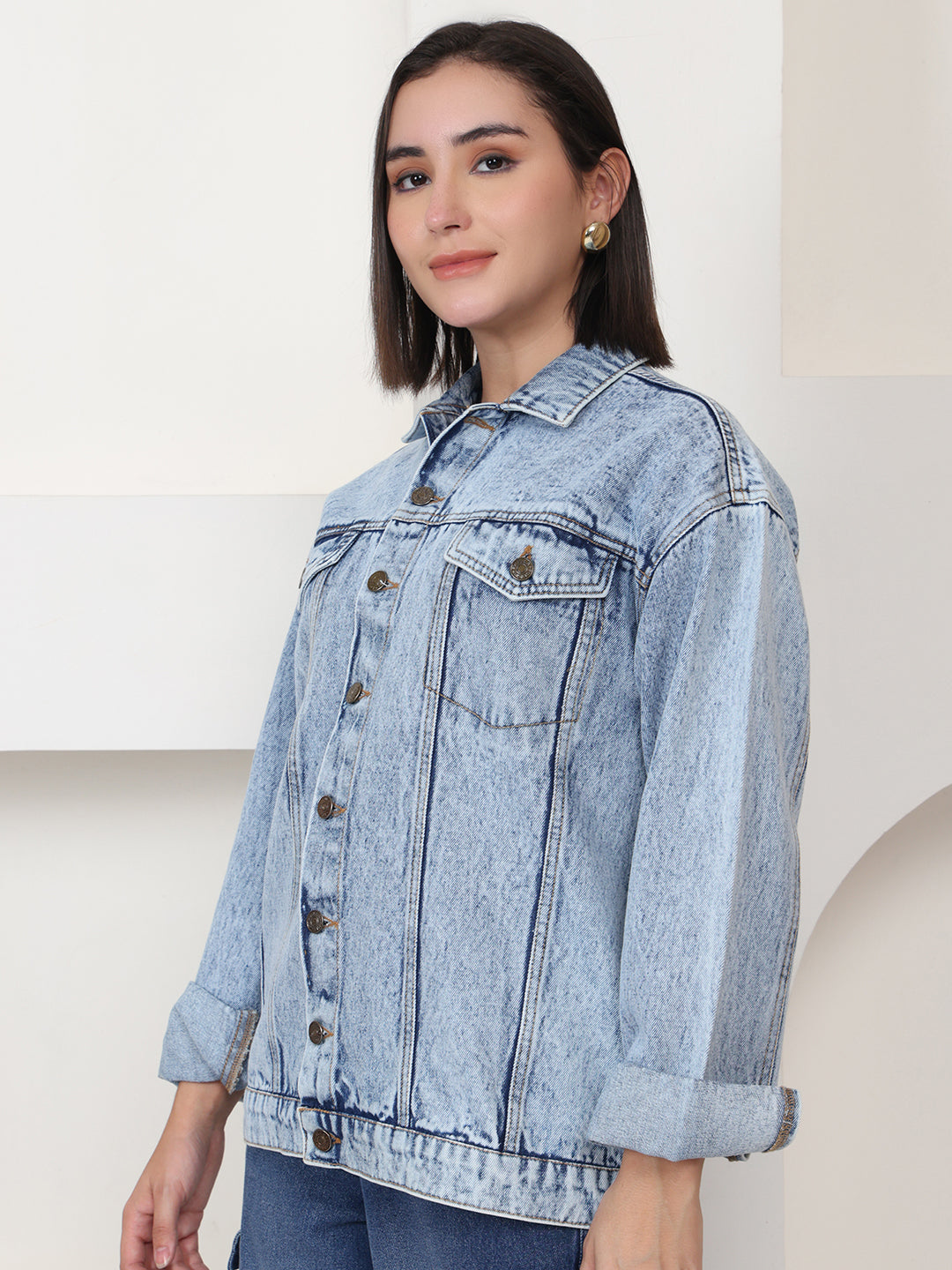 PUELLA Ice-Wash Oversized Button-Down Denim Jacket