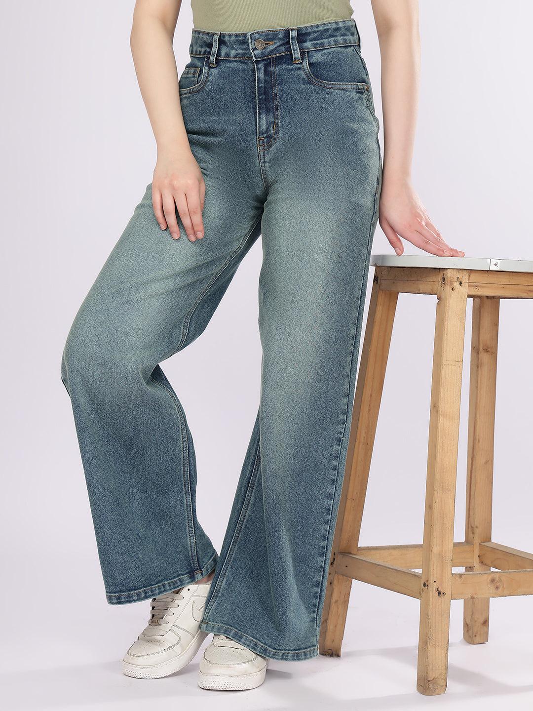 Women’s Green Tint Straight Fit Denim Jeans