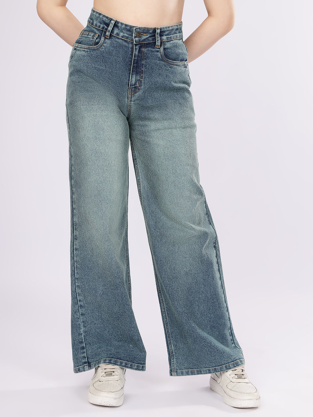 Women’s Green Tint Straight Fit Denim Jeans