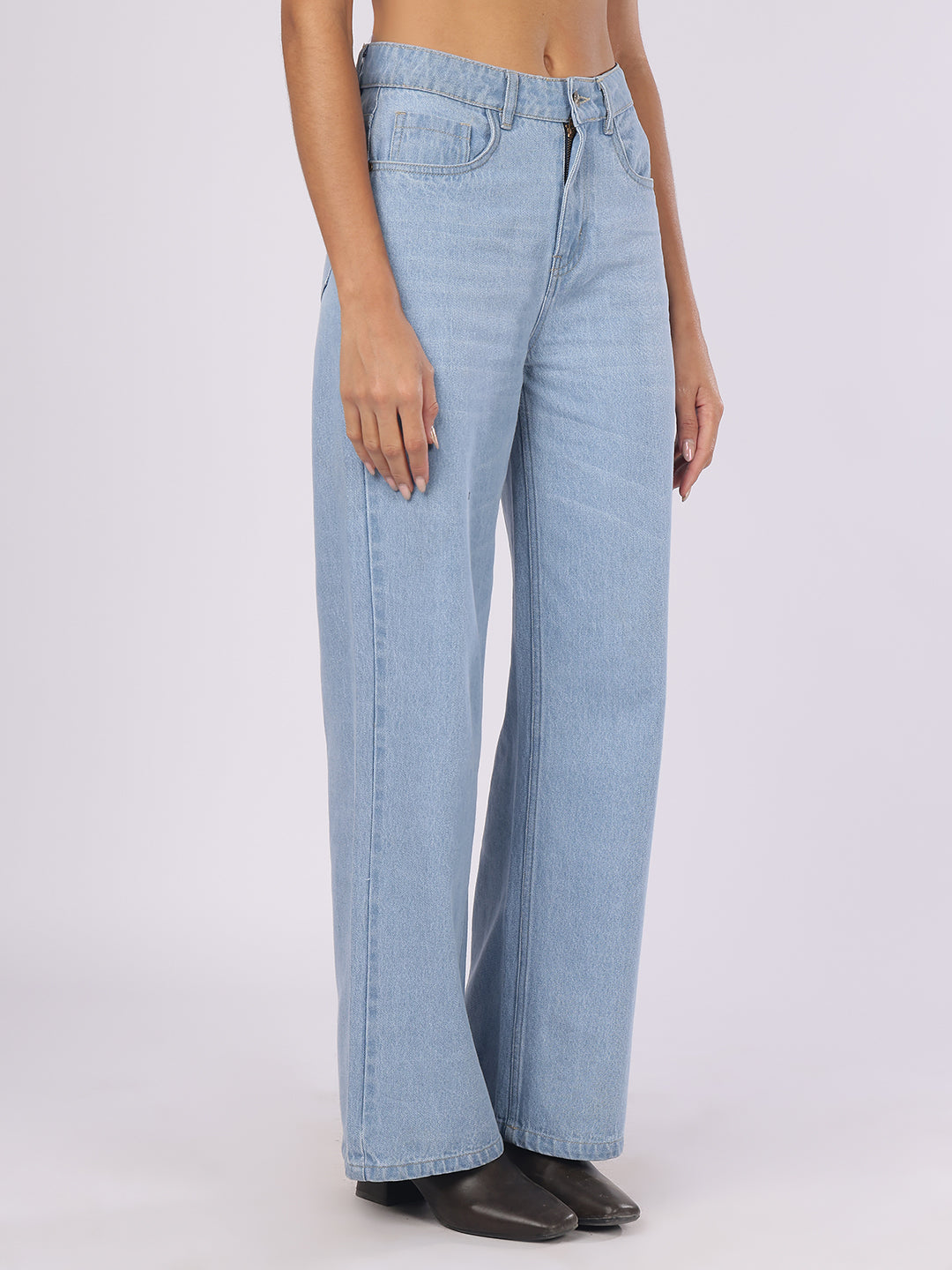 Women’s Light Blue Straight Fit Denim Jeans