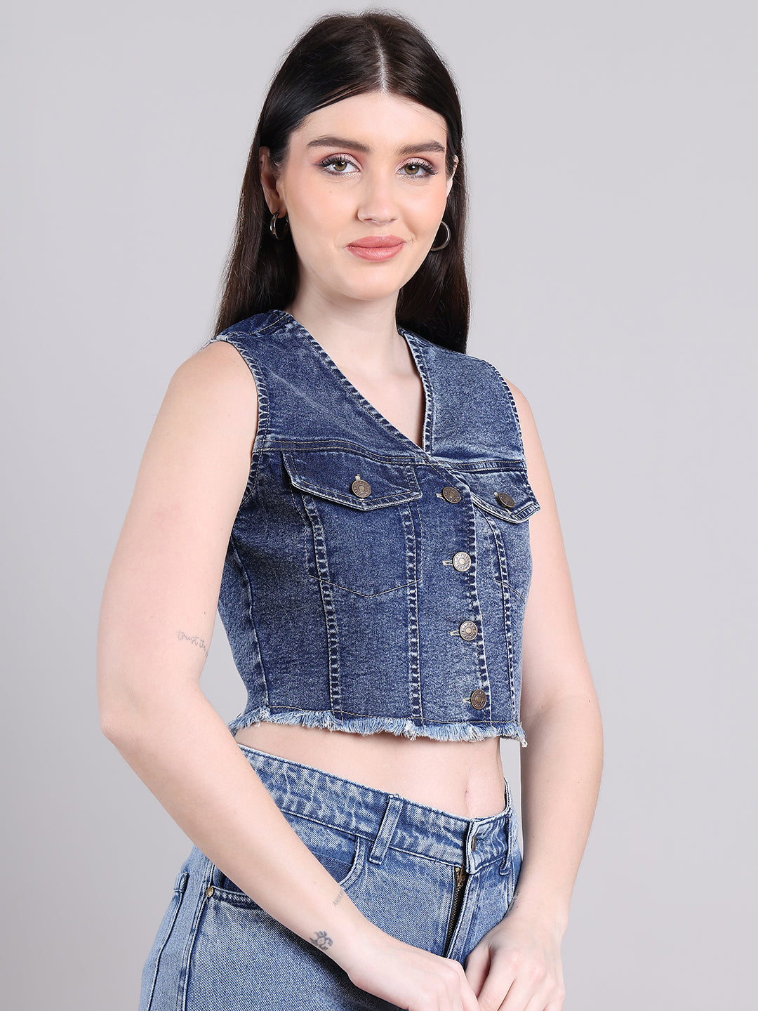 PUELLA Women’s Denim Sleeveless Crop Top with Button Front & Frayed Hem