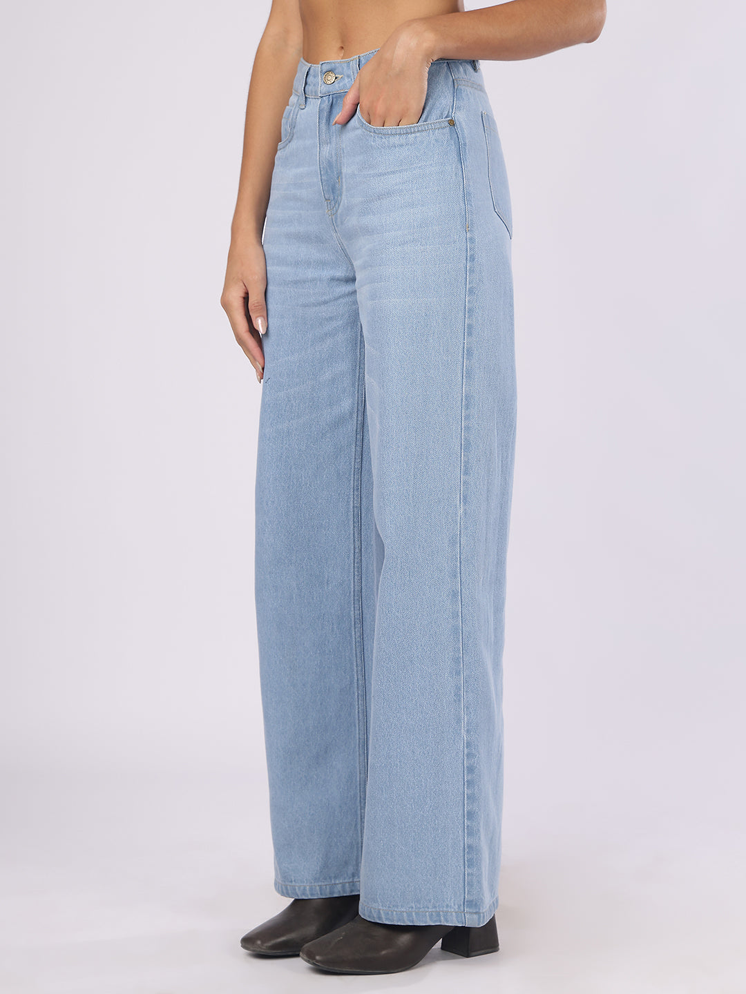 Women’s Light Blue Straight Fit Denim Jeans