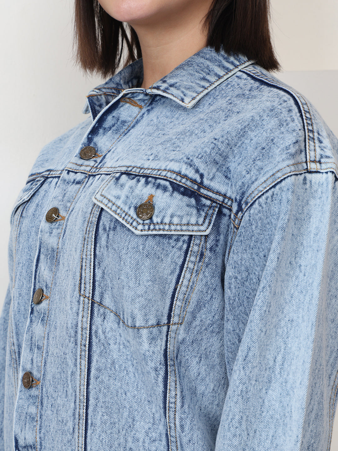 PUELLA Ice-Wash Oversized Button-Down Denim Jacket