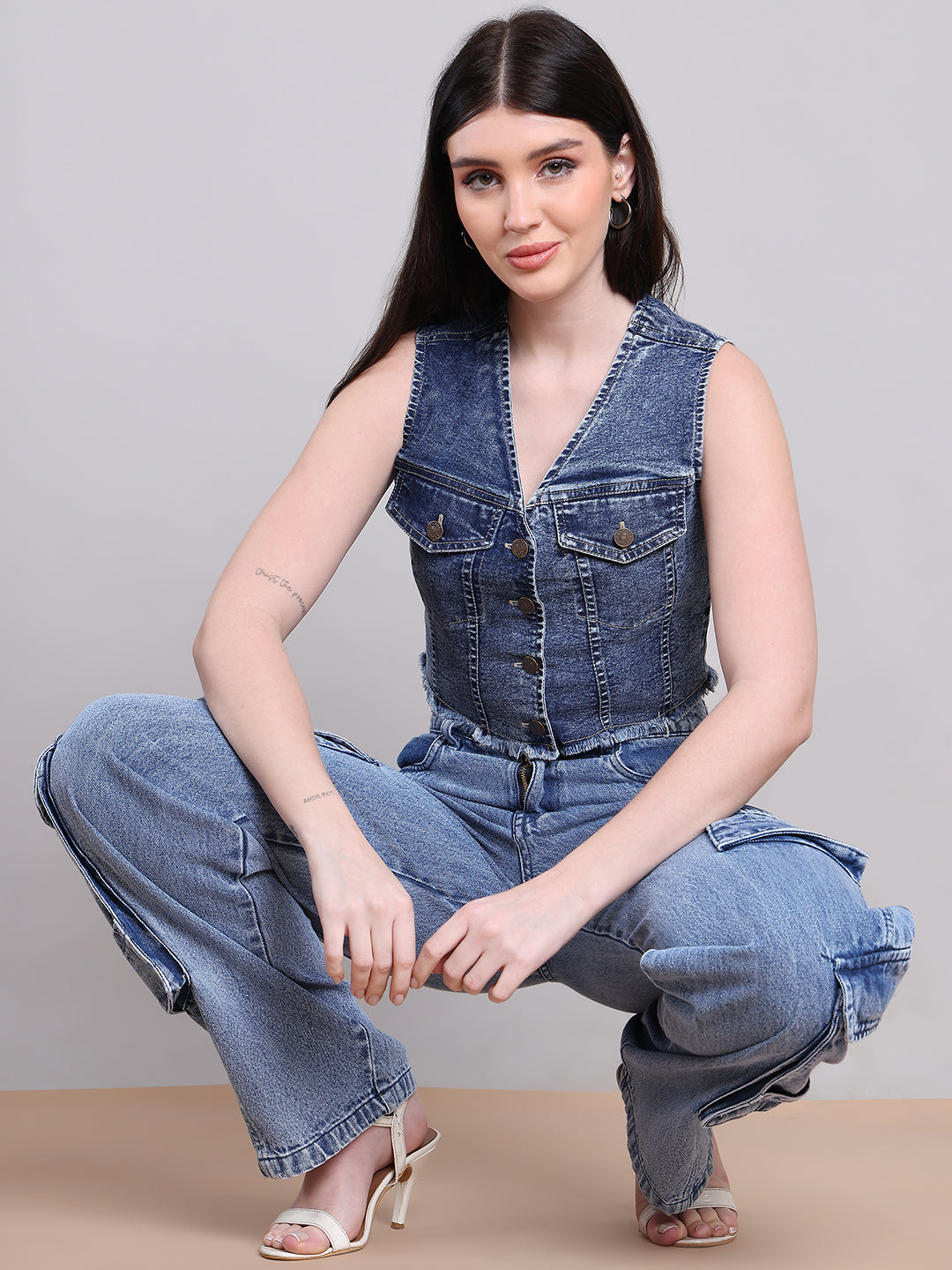 PUELLA Women’s Denim Sleeveless Crop Top with Button Front & Frayed Hem