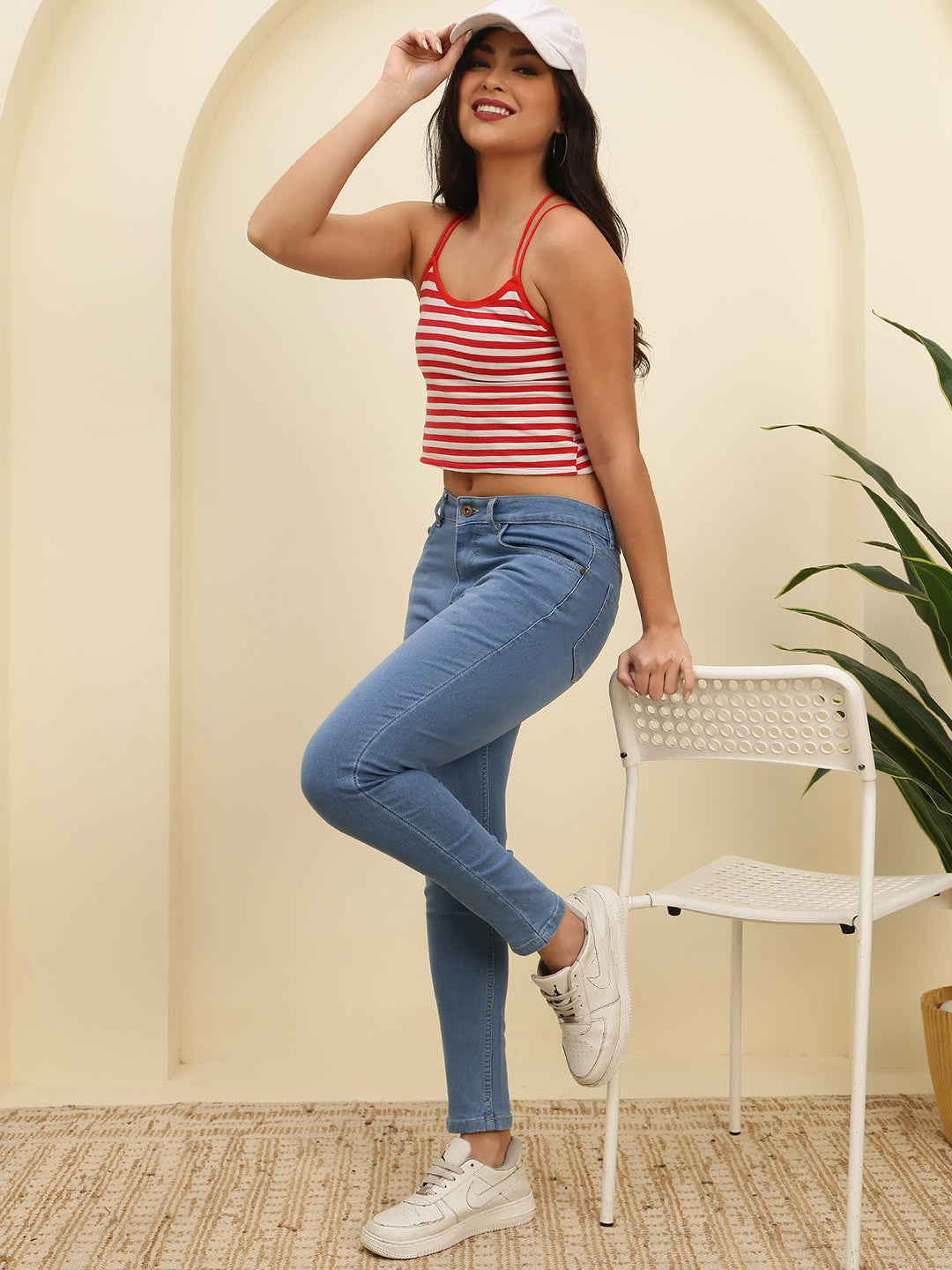Women’s Mid Blue Mid-Rise Skinny Fit Jeans